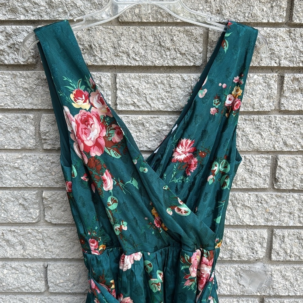 Walter Baker Kelson Green Floral Print V-Neck Sleeveless Midi Dress Size 6 - Picture 4 of 10